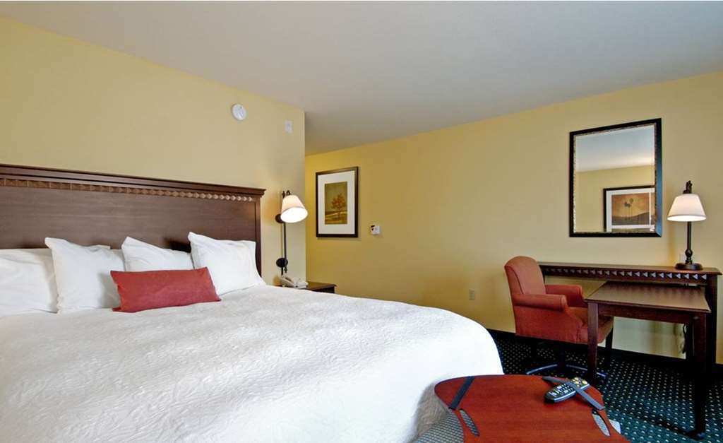 Hampton Inn & Suites Chino Hills Ruang foto
